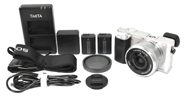 ソニー SONY α6000 ボディ ILCE-6000 バッテリー3個つき ソニー SONY