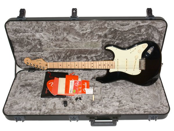 Fender Stratocaster USAハードケース付き 現金特価！☆ハードケース付！Fender American Professional