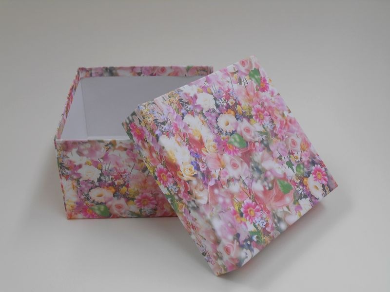 ピンク花柄箱正方形シリーズ【20箱入】 選べる21サイズ 4340円(1
