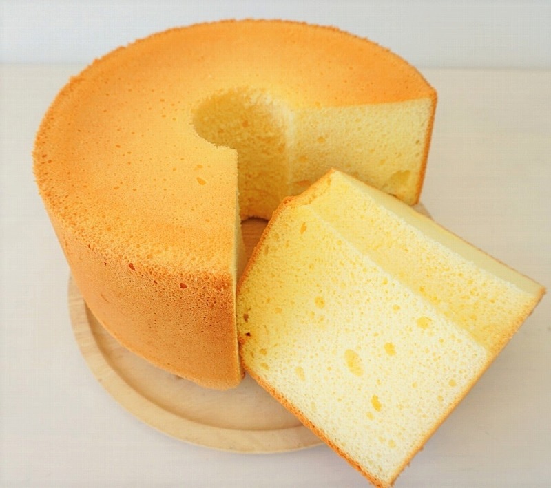 レモンのシフォンケーキ クッキー50枚 久しぶりの投稿になります レモンのシフォンケーキです こちらも