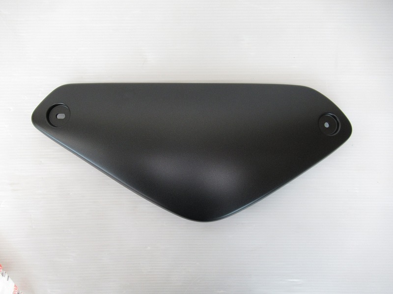YAMAHA 純正 XSR155 サイドカバー右 [マットブラック] #B1V