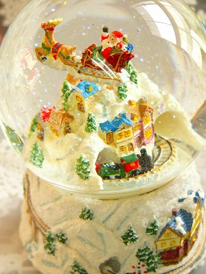 クリスマススノードームと列車セット クリスマススノードームと列車セット