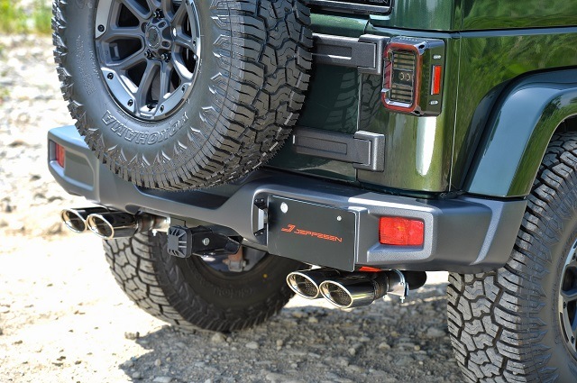 Jeep JKラングラー 純正マフラー 52059937AG Jeep JKラングラー 純正マフラー 52059937AGどこで 買える か