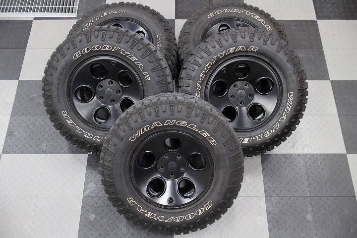 ジープ グラディエーター(JT) タイヤ ホイール MOPAR 純正 グラディエーター グレイメタリックホイール (JL/JT