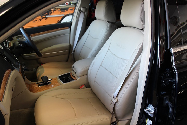 11y－ クライスラー 300 ディーラー車/右ハンドル 専用設計 レザー 