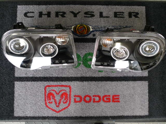 クライスラー300C LEDヘッドライト(中古)