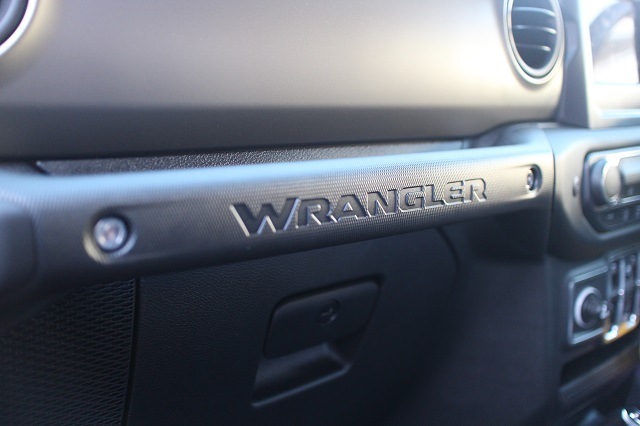 jeep純正 jlラングラー WRANGLERロゴ パッセンジャークラブハンドル MOPAR 純正 JL ルビコン仕様 パッセンジャーグラブハンドル (JL