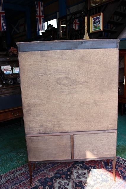 イギリス　アンティーク　キャビネット イギリスアンティーク家具 アンティークキャビネット ショー