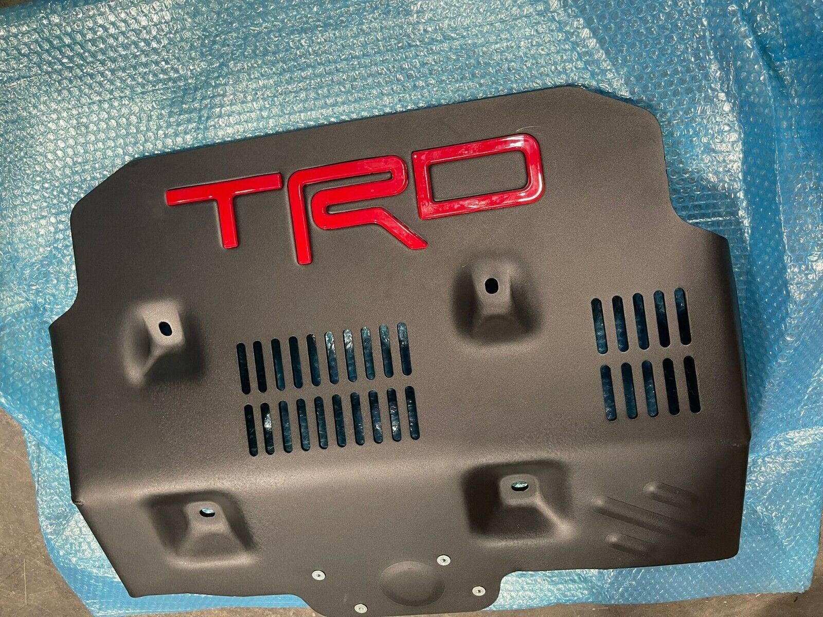 取り寄せ対応！）2014-2022 4ランナー TRD スキッドプレート