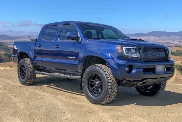 トヨタ 2005-2011 トヨタ タコマレイブン ブラック ネオンチューブテール ペア トヨタ・タコマ - Wikipedia