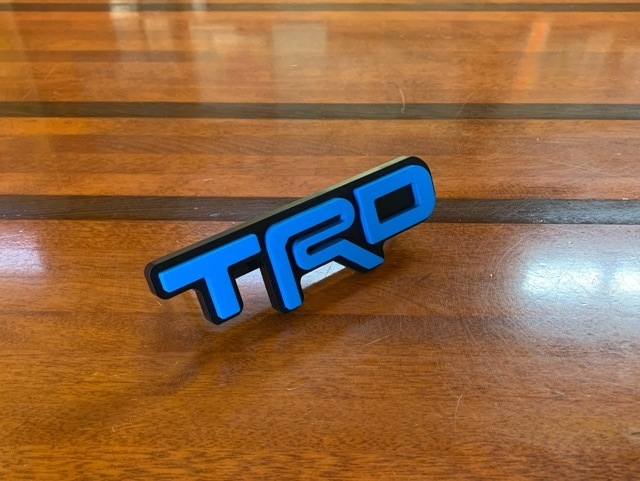 Taco Vinyl/タコビニール TRD グリルバッジ ルナロック TACO VINYL⁄タコビニール TRD グリルバッジ ライトブルー⁄ベビーブルー