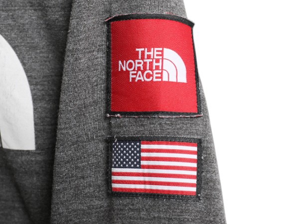 THE NORTH FACE - ノースフェイス プリント フード パーカー レディース S プルオーバー ストレッチ 長袖 Tシャツ ロンT 薄手 カットソー 星条旗 ワッペン 灰 ノースフェイス プリント フード パーカー レディース S プル