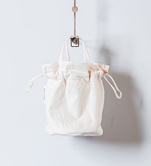 ARTE POVERA アルテポーヴェラ リネンホワイトトートバッグ 未使用品 ARTE POVERA(アルテポーヴェラ)aranciato別注 イタリアリネンNew