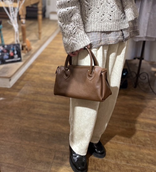 Valluat | MARENNE BAG IVORY [正規品/関税込] LA VORAGINE ショルダーバッグ バッグ 2 way蝶付きバケツ型