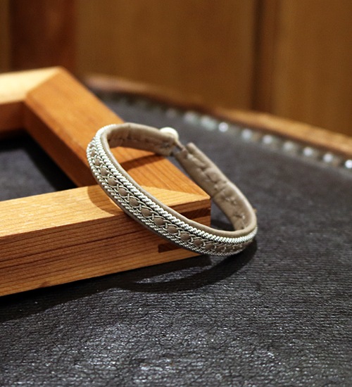 サミーブレスレット サーミブレスレット/サーミ族工芸/ブレスレット4レッド