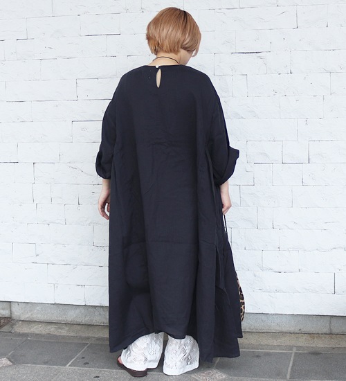 Gauze# 新品 2WAYデザイン 黒のフレアスリーブワンピース 30％OFF》【Gauze#/ガーゼ】フレアスリーブテントライン