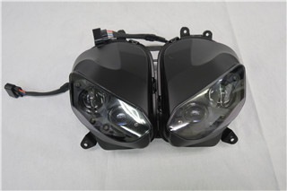 Amazon.co.jp: ヘッドライト KAWASAKI Z1000 2014-2021 LED オートバイヘッドライト交換用ヘッドランプ照明ランプアセンブリ  Z 1000 2017 2018 2019 2020 (Color : BRACK) : 車＆バイク