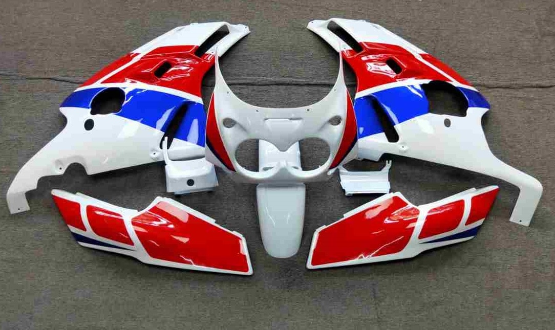 VEGA-28 電動模型キット 赤・白　ベガ ベガ (ガレージキット) - ホビーサーチ フィギュア