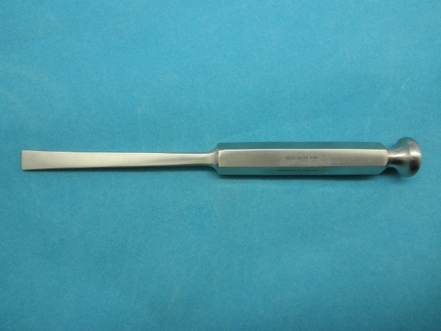 骨ノミ （片刃型） 20.0cm （骨の切離や皮質骨・海綿骨の採骨に