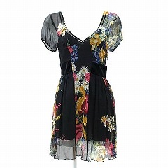 ブルマリン(Blumarine)黒花柄半袖ワンピース I40 ☆ 12140922