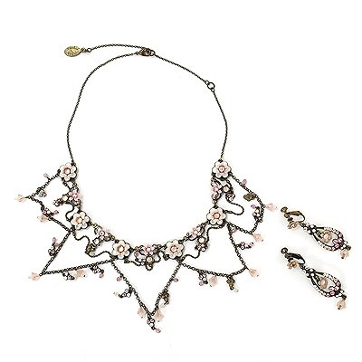 お値下げ！ミハエルネグリン(MN)花ゴージャスネックレス&イヤリング  