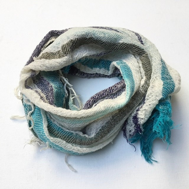 新しい tamaki niime 玉木新雌 タマキニイメ roots shawl SMALL 小物