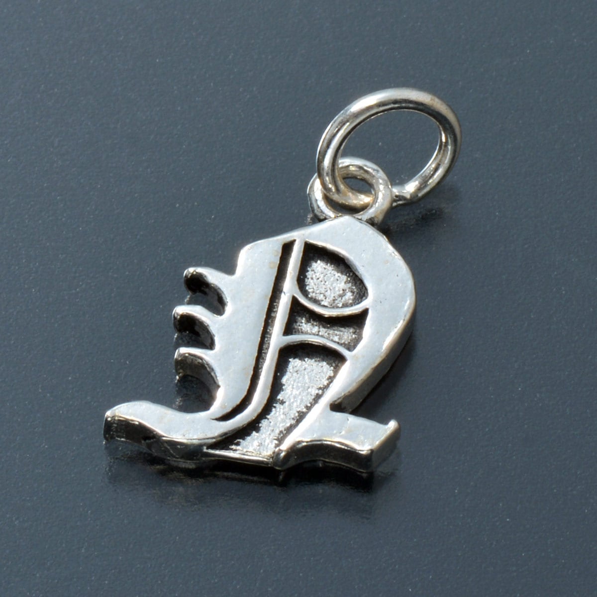 クロムハーツイニシャルアルファベットチャームN