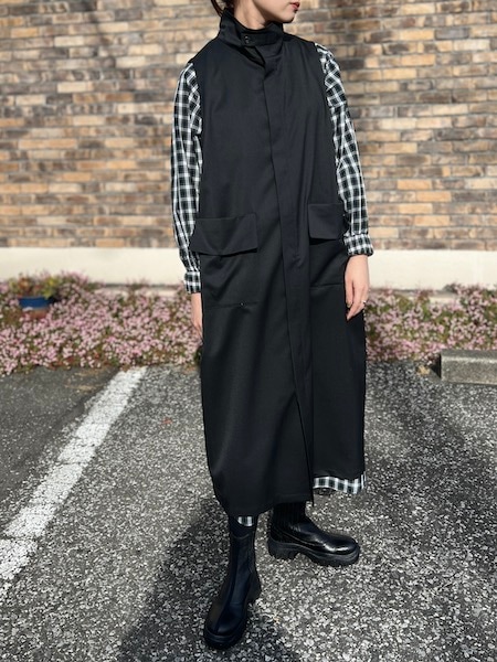 ミズイロンド　黒　スタンドカラー　ワンピース　ロングジレ ミズイロンド黒スタンドカラーワンピースロングジレ
