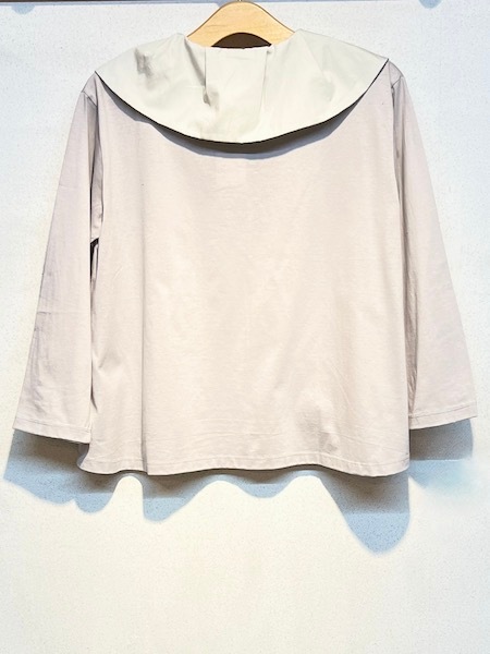 【SALE】maomade(マオメイド) きれいめ天竺タックピエロカラーAラインTEE(441203)※セール商品の為、送料無料サービス対象外 maomade(マオメイド) きれいめ天竺タックピエロカラーAラインTEE