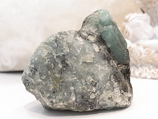 BU00278F エメラルド原石 | すべての商品 | 鎌倉聖石 SacredStones