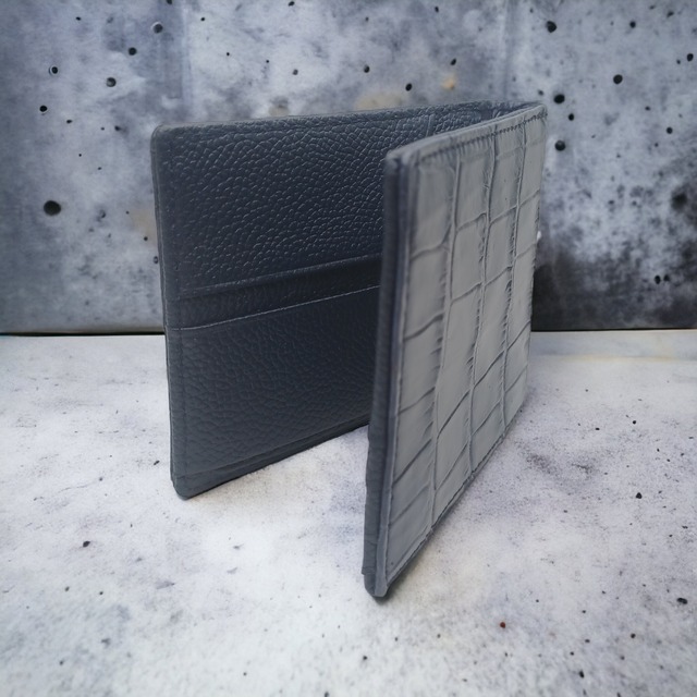 本物証明証付き】 AT13 本革 クロコダイル 二つ折り財布 背ネイビーO