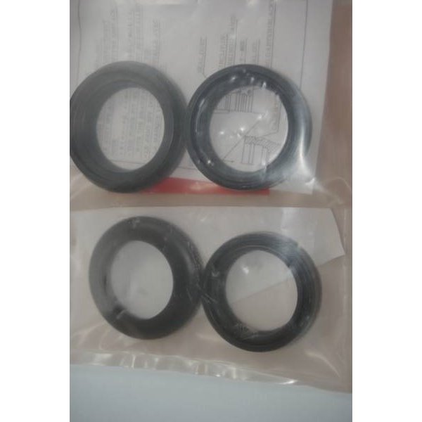 ジェイド/CB400SS/NSR125R フロントフォークシール | ホンダ純正