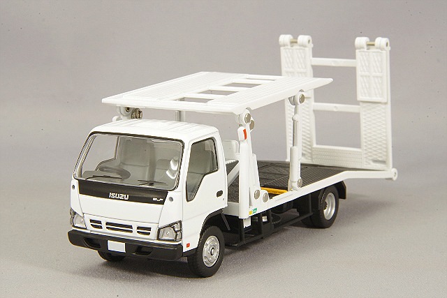 トミカリミテッドヴィンテージNEO 1/64 いすゞ エルフ