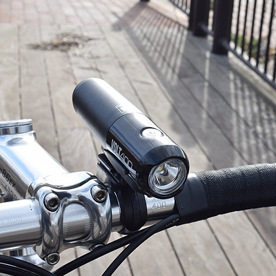 小型・軽量、ハイパワー充電ライト【ボルト400】CATEYE VOLT 400