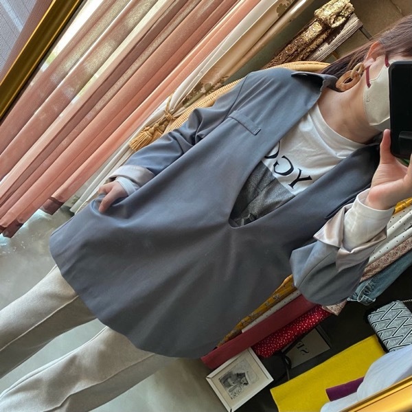 【14800→10360】CHIGNON(シニヨン)/深Vネックスーツライクシャツ 金沢市タテマチ・セレクトショップ 【Undo】オンラインショップ