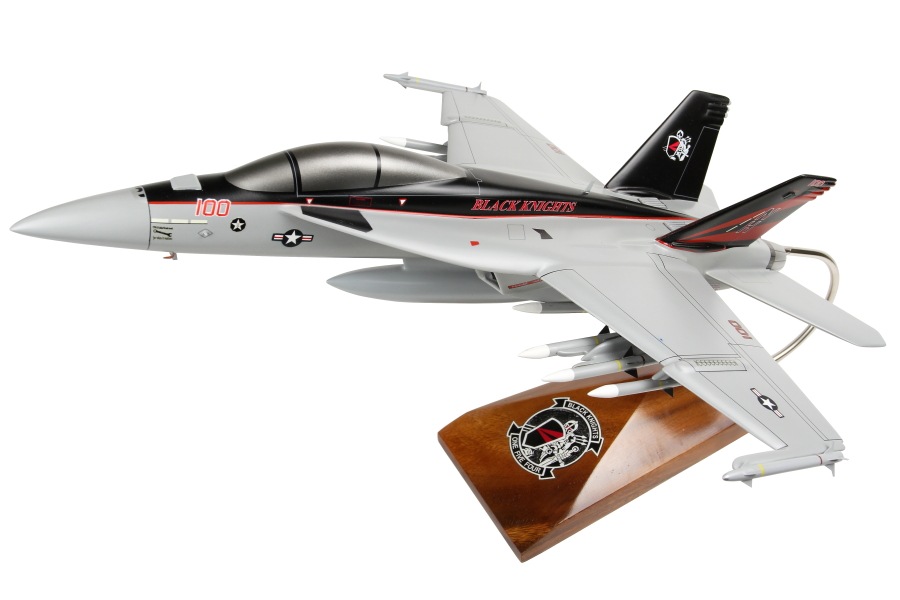 VeryHot製 VFA-154 BLACK KNIGHTS“ディカプリオ似 ” Very Hot - US
