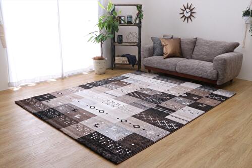 EC限定】モダン ウィルトン にぎやかで表情豊かなパッチワーク調