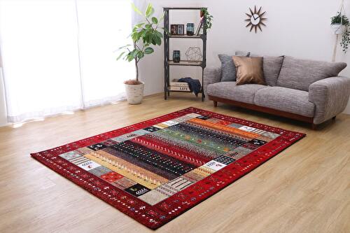 EC限定】モダン ウィルトン 素朴ながら華やかさもあるギャッベ柄の輸入