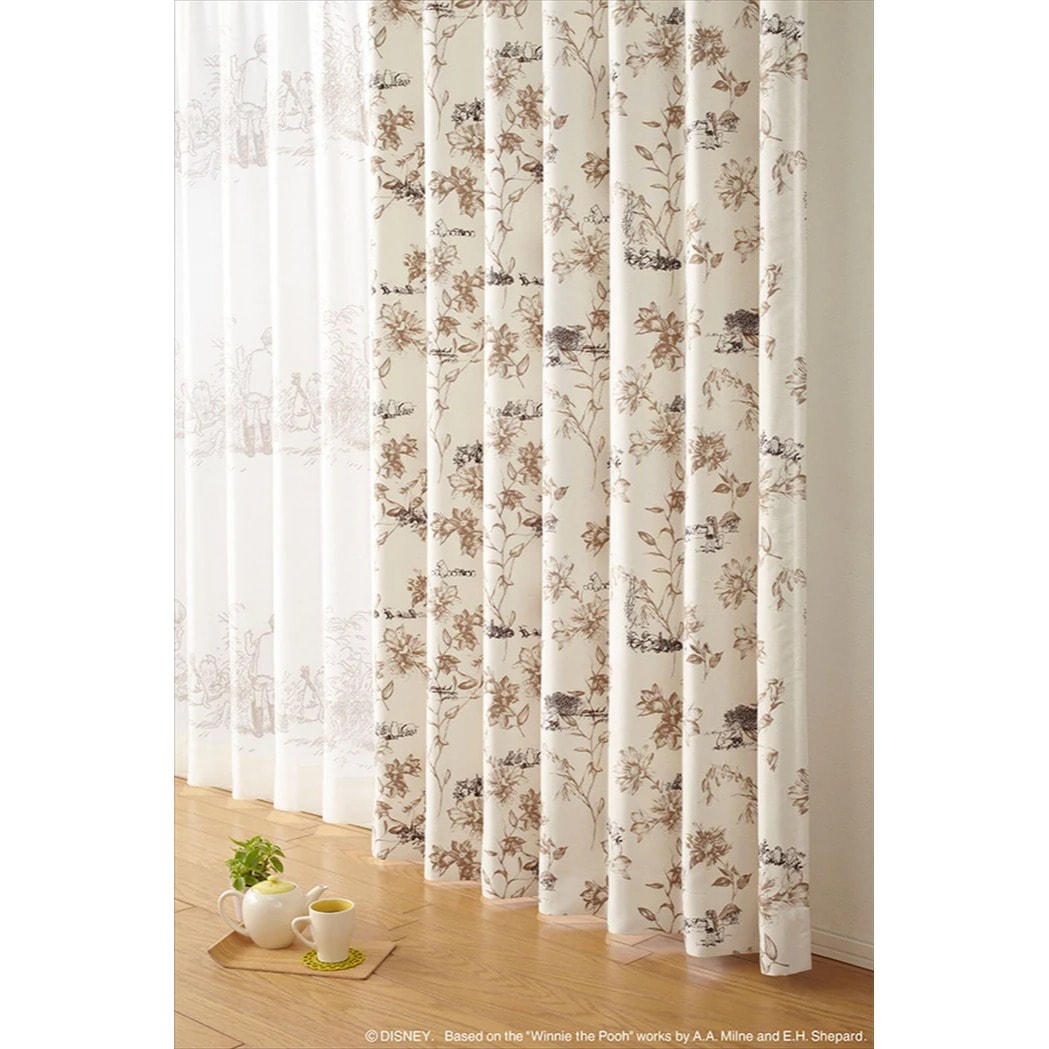 【EC限定】【1.5倍ヒダオーダー】DISNEYディズニーホームシリーズ 遮光1級 M1104 POOH/Scene/プー/シーン（ベージュ）