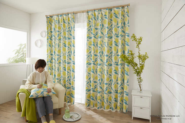 遮光カーテン・キャンプレモン「スヌーピー」　100×192×2枚　未使用品 cplmn-100-178.jpg