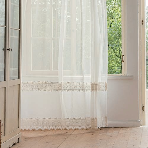 オーダー】エレガンス 下部分にボーダー刺繍が施されたトルコレース