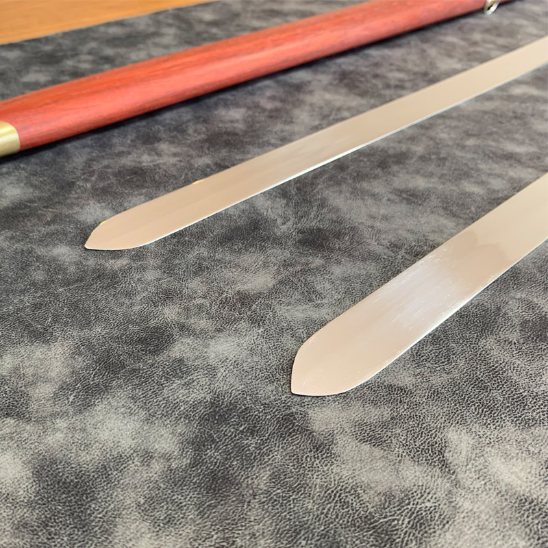 中国武術　錘　ステンレス製　② ステンレス製高級太極拳伸縮剣（剣の房、ケース付き）2サイズ