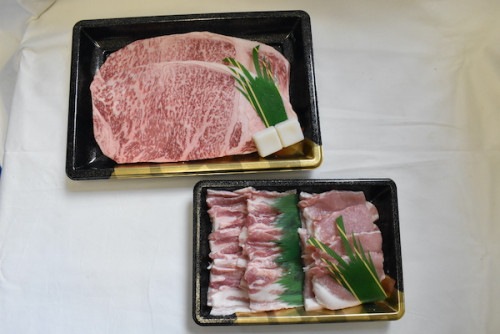 【肉のカジ】ステーキ焼肉セット ●A5ランク●常陸牛サーロイン３００ｇ×２枚＋美明豚４００ｇ（ロース２００ｇばら２００ｇ）