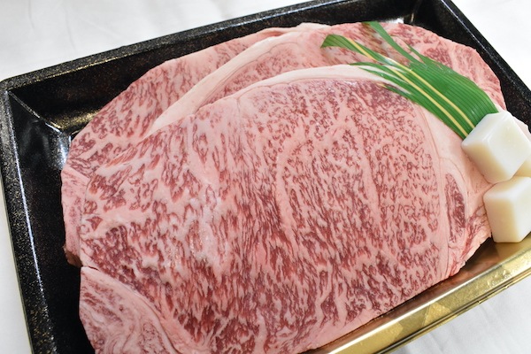 【肉のカジ】●A5ランク●常陸牛 サーロインステーキ　９００ｇ（３００ｇ×３枚）