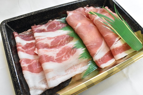 【肉のカジ】美明豚 しゃぶしゃぶ用　３００ｇ（ロース１５０ｇばら１５０ｇ）