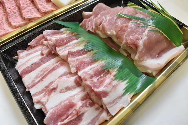 【肉のカジ】焼肉セット●A5ランク● 常陸牛カルビ７８０ｇ＋美明豚６００ｇ（ロース３００ｇばら３００ｇ）