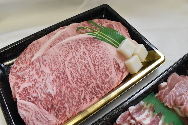 【肉のカジ】ステーキ焼肉セット ●A5ランク●常陸牛サーロイン３００ｇ×３枚＋美明豚６００ｇ（ロース３００ｇばら３００ｇ）