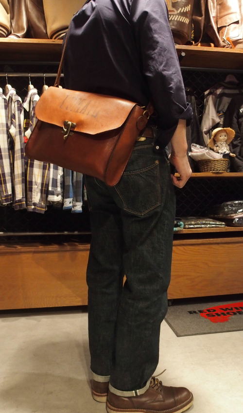 Vasco()[Three Eight  Lot.VS-258L LEATHER POST SHOULDER BAG/Black]
