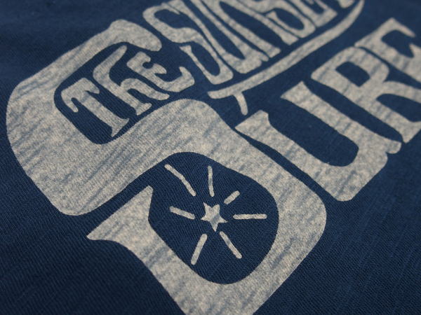 SUNSET SURF(󥻥åȥ)Safu T-Shirts[SUNSET FING/Navy]