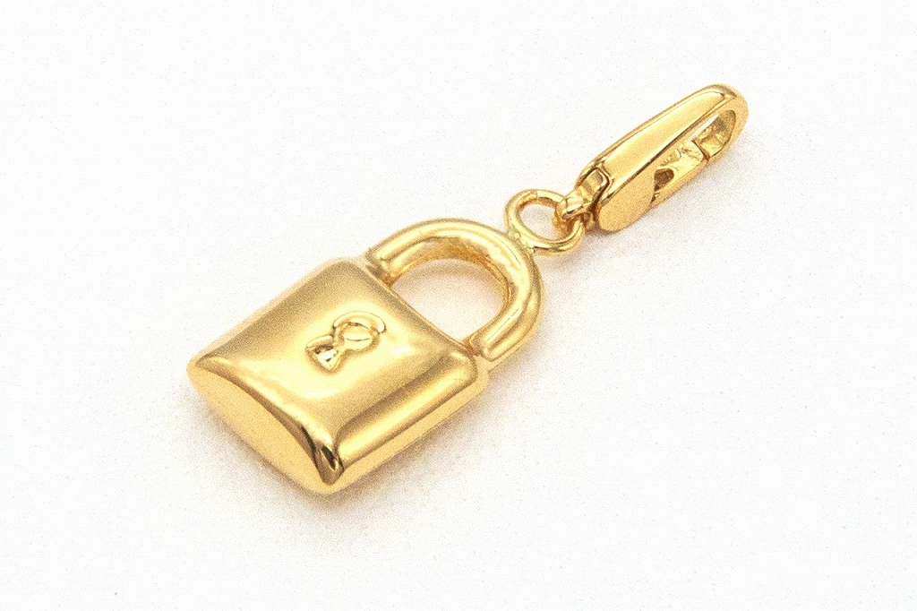 k18 錠チャームフック付